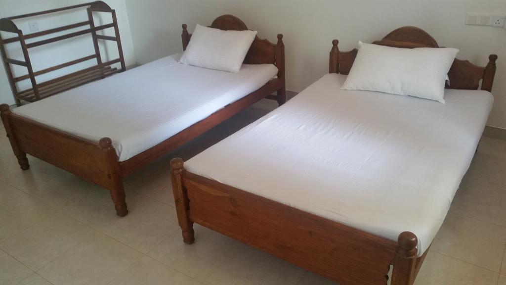 Sunhill Lake Tourist Rest أنرادابورام المظهر الخارجي الصورة